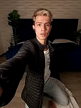 nicktorn online show from 11-21-25, 04:05