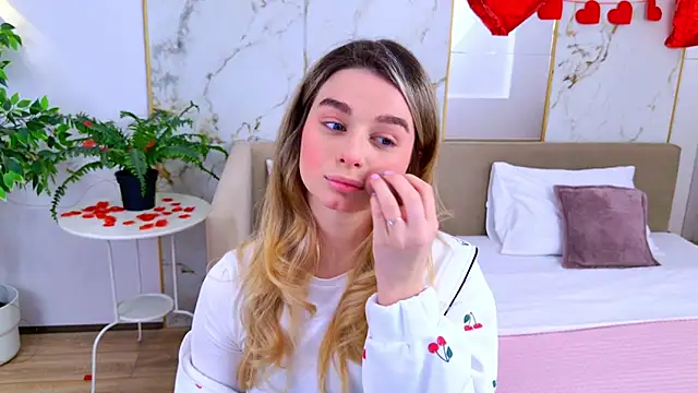 SweetyLicky online show from 02-11-26, 04:12