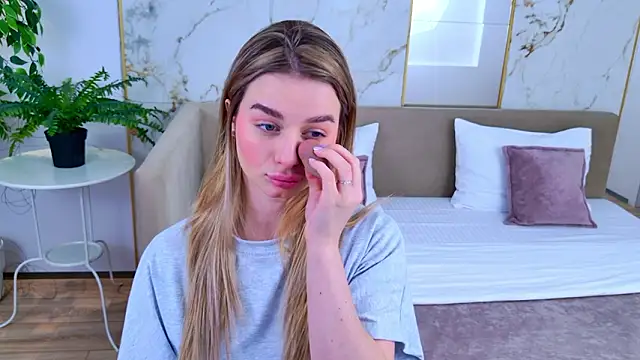 SweetyLicky online show from 02-20-26, 04:07