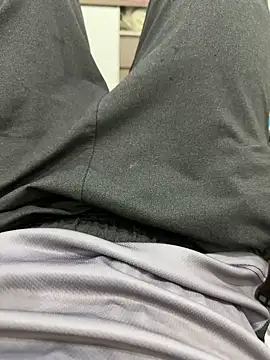 GatitaPersa online show from 10-18-25, 05:46