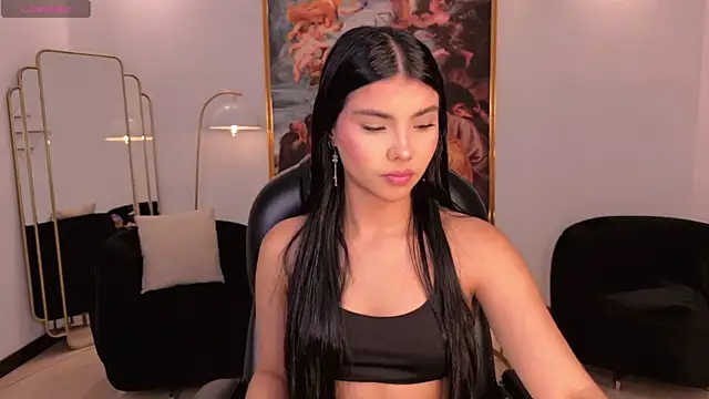 MiaLaurence online show from 05-18-26, 07:20