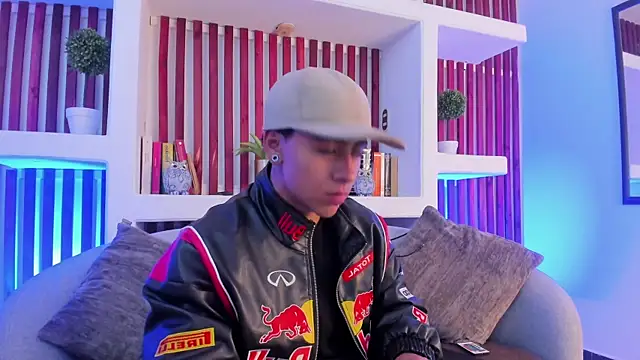 Snapshot of Troy_dalton chatting on 09-22-25, 08:33 Troy dalton online show from 09-22-25, 08:33