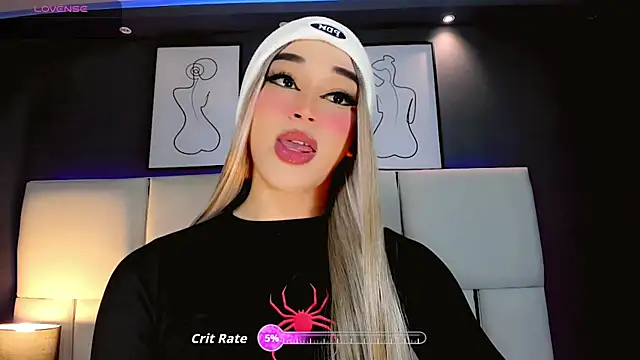 Valeriasmiithh online show from 10-21-25, 08:42