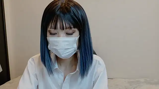 sarina at online show from 04-15-26, 04:30