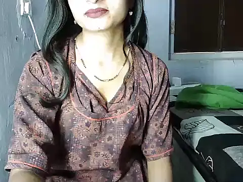 Snapshot of ROSE_GOLDE chatting on 06-08-26, 12:49 ROSE GOLDE online show from 06-08-26, 12:49