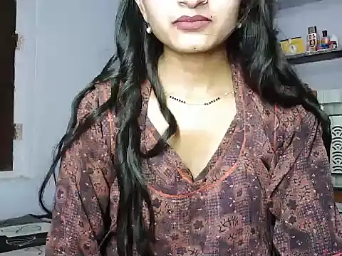 Snapshot of ROSE_GOLDE chatting on 06-10-26, 03:00 ROSE GOLDE online show from 06-10-26, 03:00