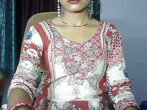 Snapshot of ROSE_GOLDE chatting on 07-22-26, 04:15 ROSE GOLDE online show from 07-22-26, 04:15