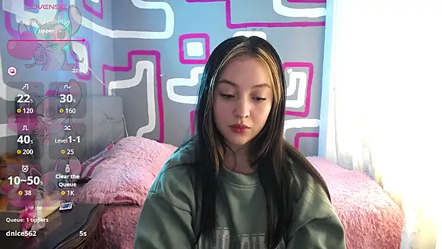 Snapshot of vero_doll2 chatting on 03-24-26, 03:06 vero doll2 online show from 03-24-26, 03:06