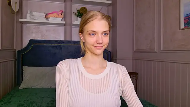 4example Chloe online show from 03-10-26, 11:26