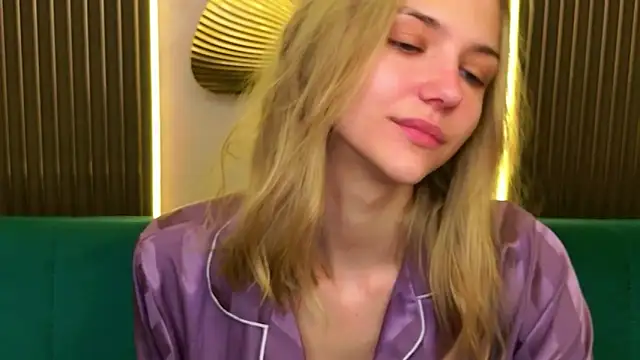 4example Chloe online show from 06-07-26, 05:33