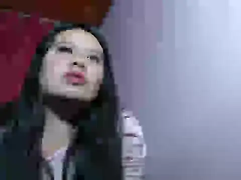 Snapshot of nina_kisslove chatting on 10-20-25, 04:51 nina kisslove online show from 10-20-25, 04:51