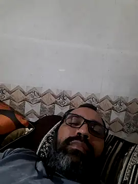 Hot-boy077 online show from 09-28-25, 11:48