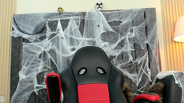 Snapshot of nathan_shimmer chatting on 10-09-25, 09:24 nathan shimmer online show from 10-09-25, 09:24