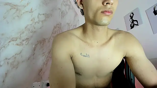 Snapshot of nathan_shimmer chatting on 11-24-25, 01:44 nathan shimmer online show from 11-24-25, 01:44