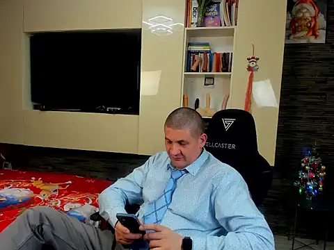 SpartacusDaddy48 online show from 01-09-26, 11:17