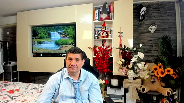 Snapshot of SpartacusDaddy48 chatting on 04-25-26, 11:57 SpartacusDaddy48 online show from 04-25-26, 11:57