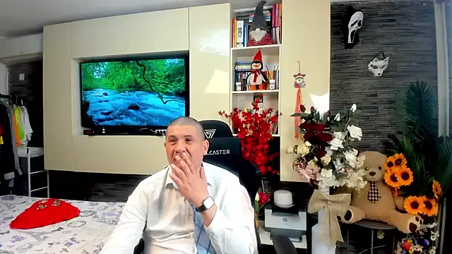 Snapshot of SpartacusDaddy48 chatting on 05-03-26, 11:49 SpartacusDaddy48 online show from 05-03-26, 11:49