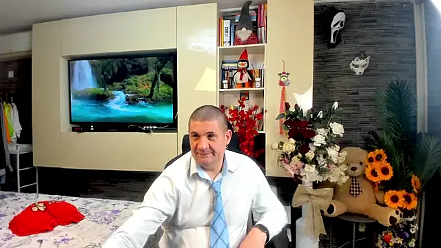 Snapshot of SpartacusDaddy48 chatting on 05-06-26, 11:54 SpartacusDaddy48 online show from 05-06-26, 11:54