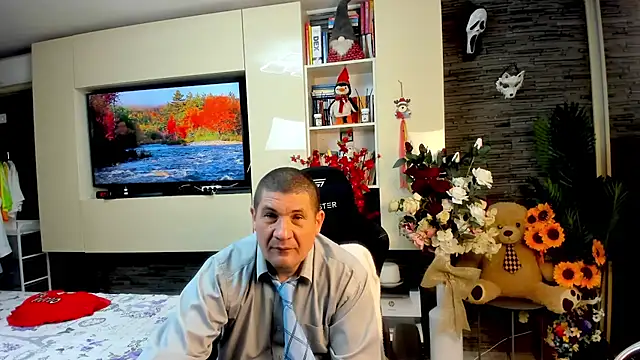 Snapshot of SpartacusDaddy48 chatting on 05-12-26, 03:09 SpartacusDaddy48 online show from 05-12-26, 03:09
