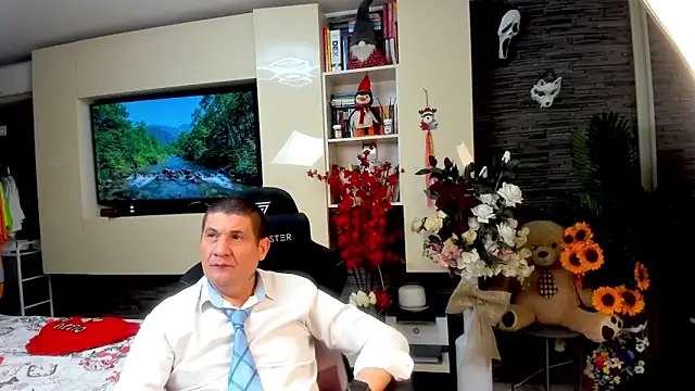 Snapshot of SpartacusDaddy48 chatting on 05-19-26, 08:26 SpartacusDaddy48 online show from 05-19-26, 08:26