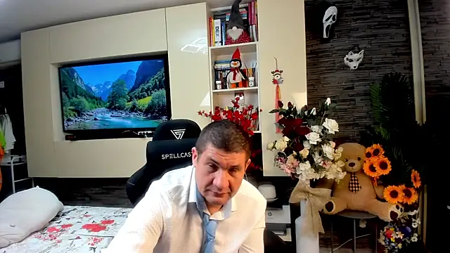 Snapshot of SpartacusDaddy48 chatting on 05-21-26, 03:57 SpartacusDaddy48 online show from 05-21-26, 03:57