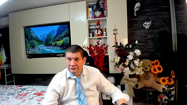 Snapshot of SpartacusDaddy48 chatting on 05-22-26, 02:22 SpartacusDaddy48 online show from 05-22-26, 02:22