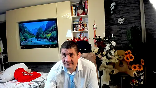 Snapshot of SpartacusDaddy48 chatting on 05-24-26, 03:39 SpartacusDaddy48 online show from 05-24-26, 03:39