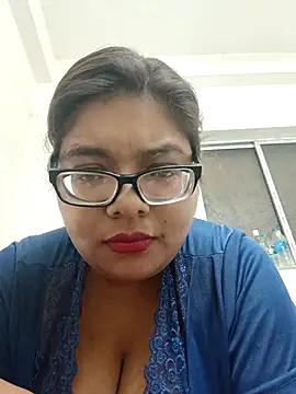 Snapshot of Elie_couple143 chatting on 11-26-25, 11:50 Elie couple143 online show from 11-26-25, 11:50