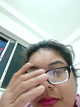 Snapshot of Elie_couple143 chatting on 12-02-25, 07:09 Elie couple143 online show from 12-02-25, 07:09