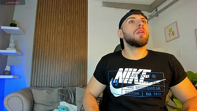 Maximo Wolff online show from 09-28-25, 09:09