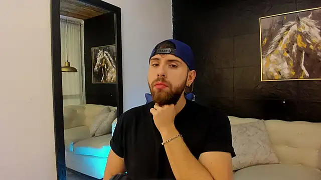 Maximo Wolff online show from 10-07-25, 07:55