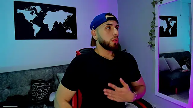 Maximo Wolff online show from 11-26-25, 07:48