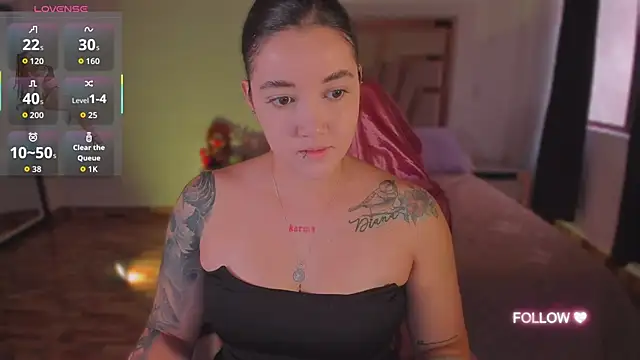 lunaarose online show from 11-07-25, 03:34