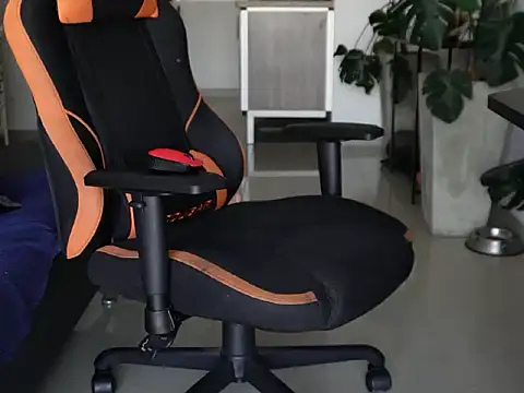 Snapshot of Vbenz28 chatting on 02-28-26, 02:51 Vbenz28 online show from 02-28-26, 02:51