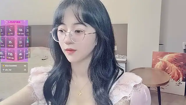 nini a online show from 04-11-26, 11:36