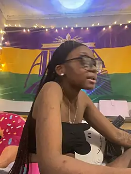 HennessyBaby21 online show from 03-10-26, 05:07