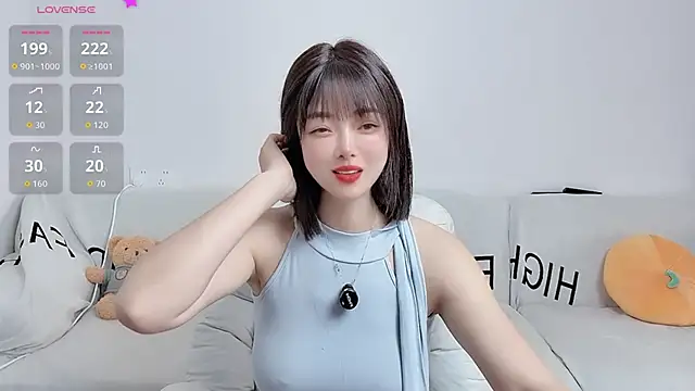 uikyy1 online show from 10-15-25, 07:41