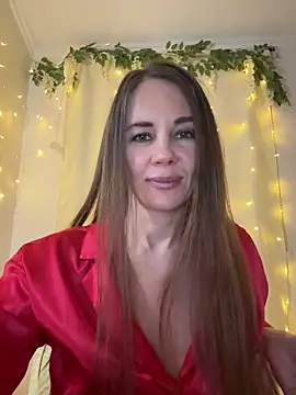 LucieMack online show from 03-26-26, 06:57