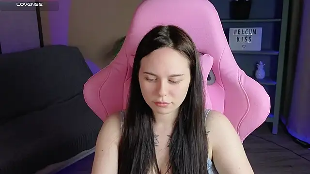 Alice Moondark online show from 10-08-25, 08:50