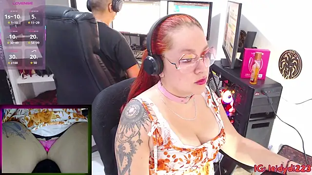leidydi223 online show from 10-15-25, 01:22