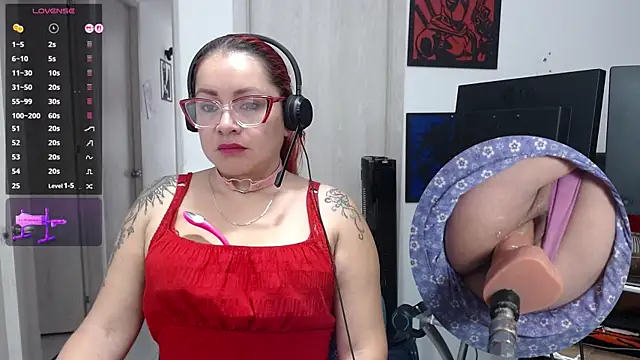 leidydi223 online show from 12-04-25, 02:26