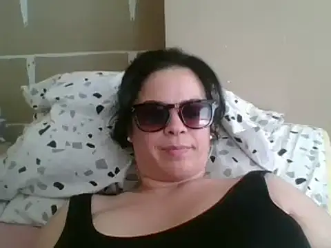Snapshot of ITALIANASISIXX chatting on 04-30-26, 02:12 ITALIANASISIXX online show from 04-30-26, 02:12