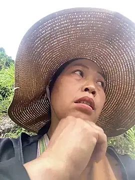 Lai005 online show from 10-12-25, 02:49