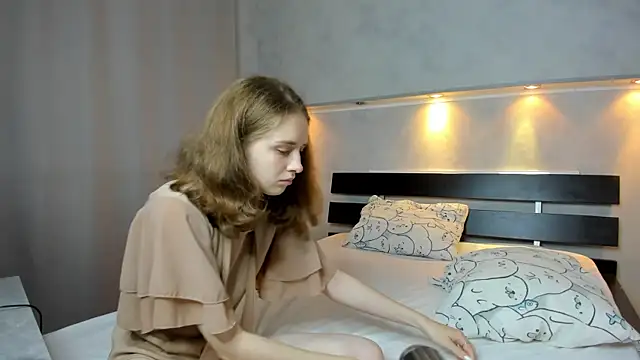 Camilla Kelly online show from 09-20-25, 12:22