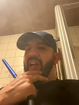 Snapshot of andrey1887 chatting on 01-14-26, 06:13 andrey1887 online show from 01-14-26, 06:13