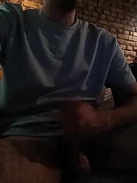 Snapshot of AdilKayac chatting on 11-27-25, 01:02 AdilKayac online show from 11-27-25, 01:02