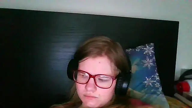 Moonolighta online show from 11-09-25, 08:34