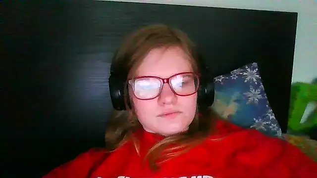 Moonolighta online show from 02-15-26, 08:46