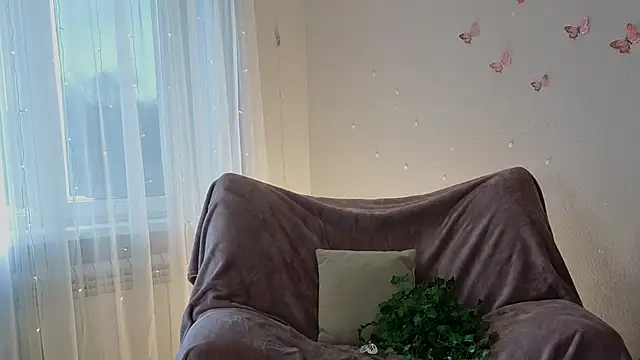 BlushinBloom online show from 04-08-26, 05:51