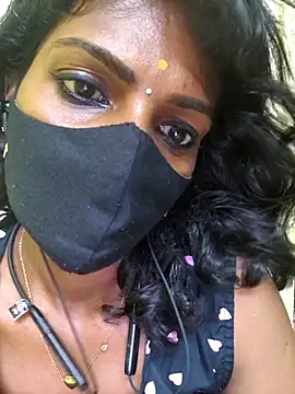 Snapshot of Honey_rosetamil chatting on 04-29-26, 01:04 Honey rosetamil online show from 04-29-26, 01:04